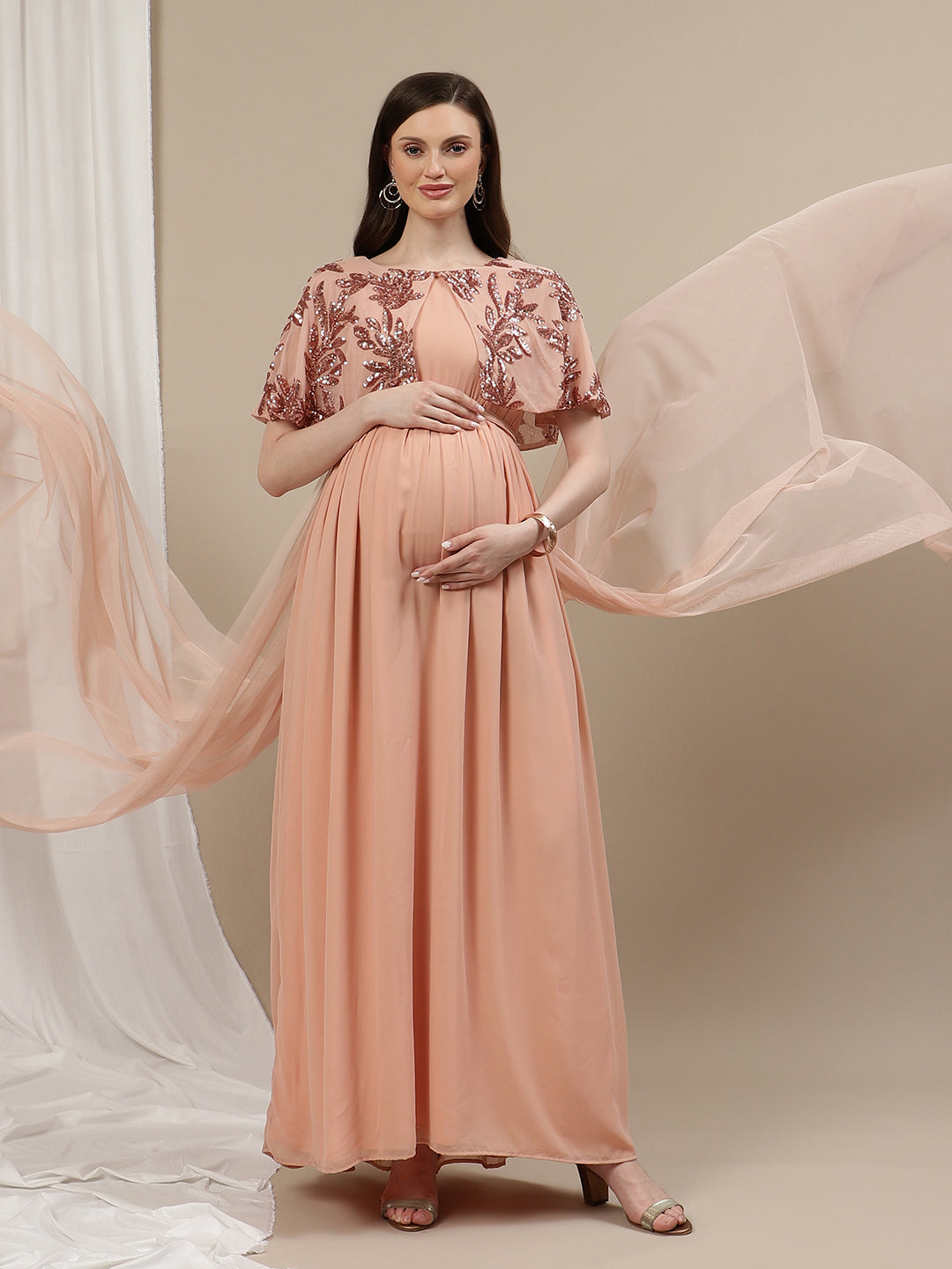 Maternity dresses for photoshoot online best sale